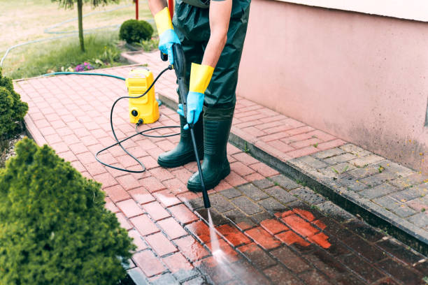 Best Building Exterior Washing  in Lochmoor Waterway Estates, FL